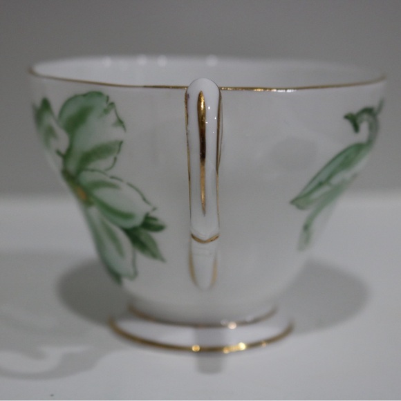 Queen Anne “Magnolia” Teacup & Saucer Bone China England Collectible - Picture 14 of 16